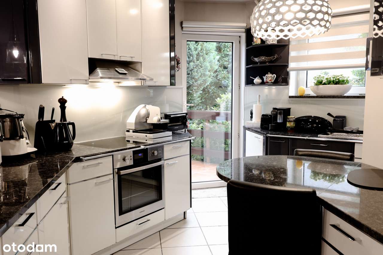 Dom Gdynia z garażem i zielonym otoczeniem-7