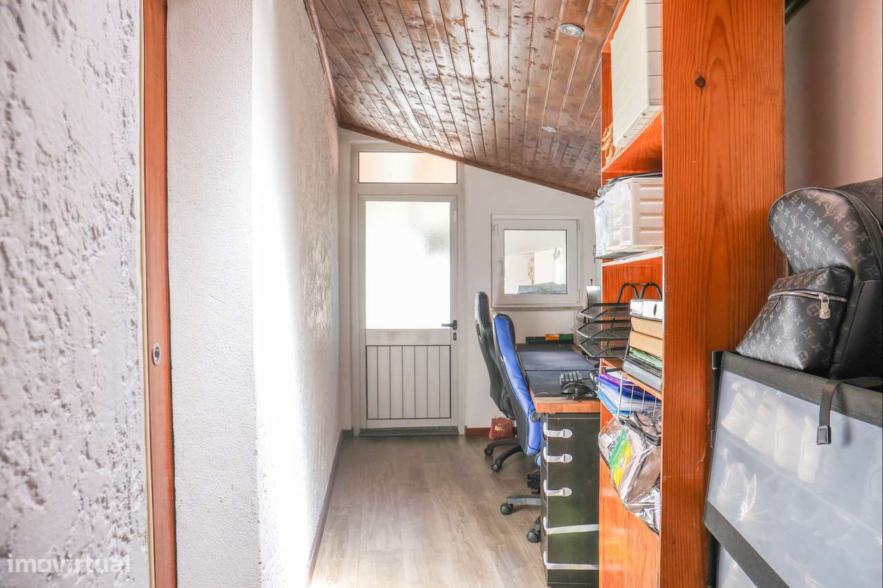 Moradia T3 Renovada em Canidelo-8