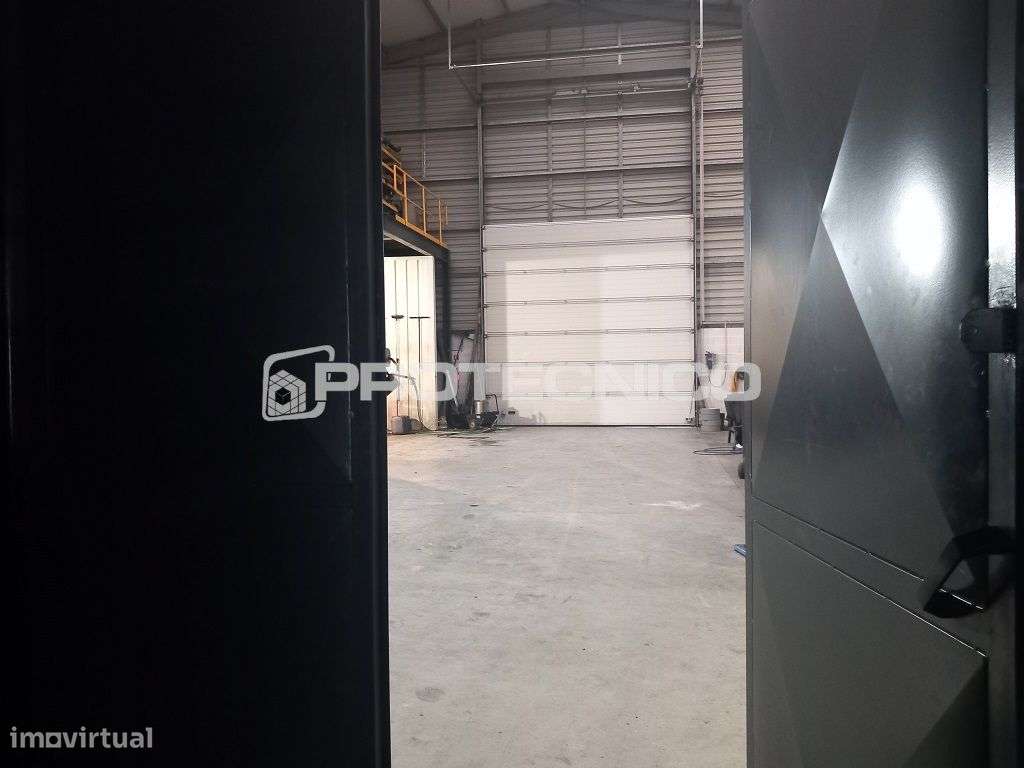 Armazém c/ 700m2 – Z. I. Taboeira - Grande imagem: 5/9