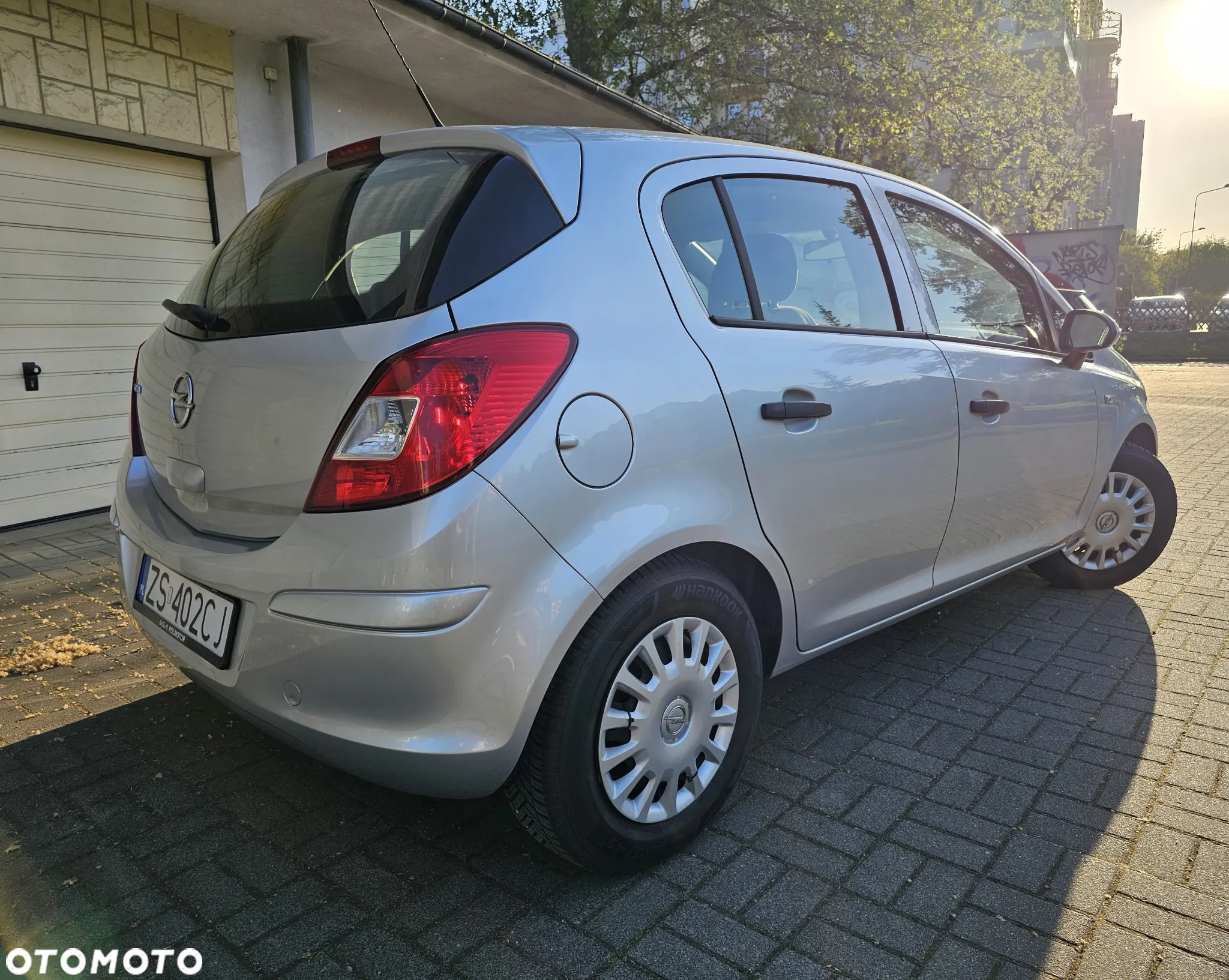 Opel Corsa 1.2 16V Edition / Active - 6