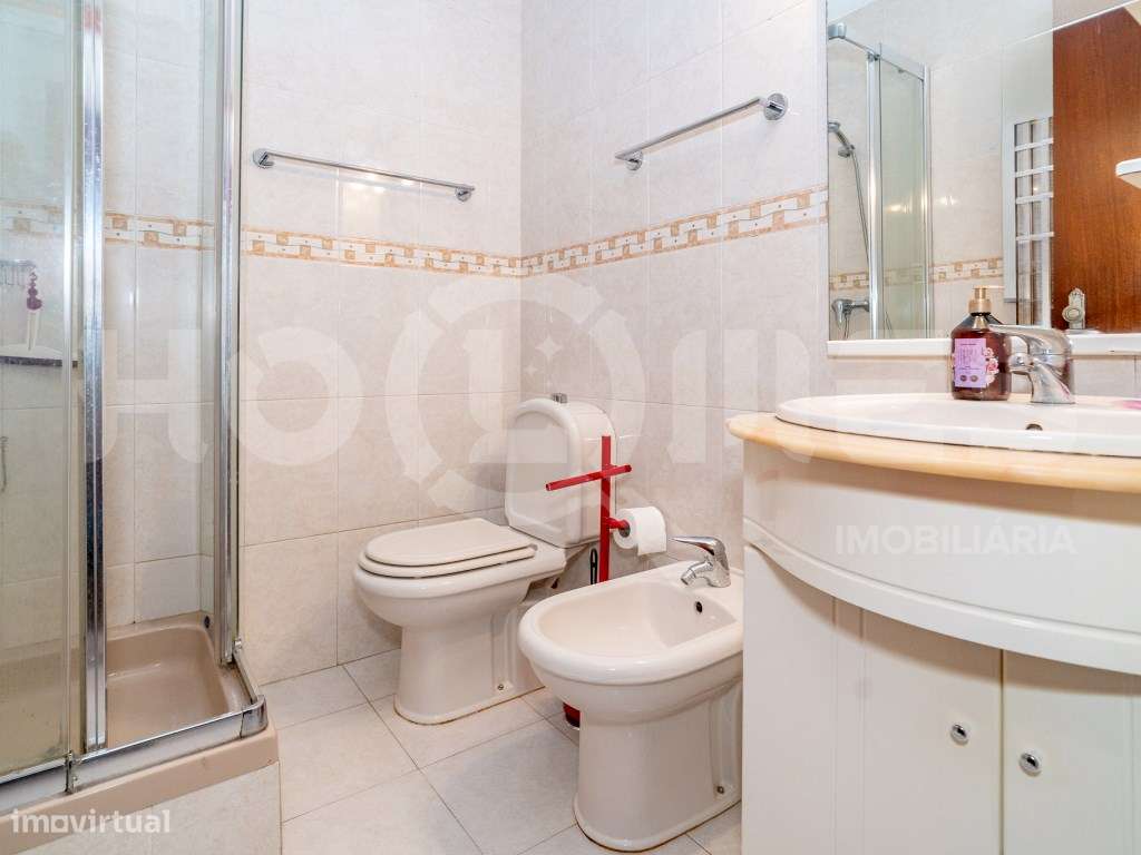 Apartamento T3 | Garagem | Arrumos | Centro Histórico-28