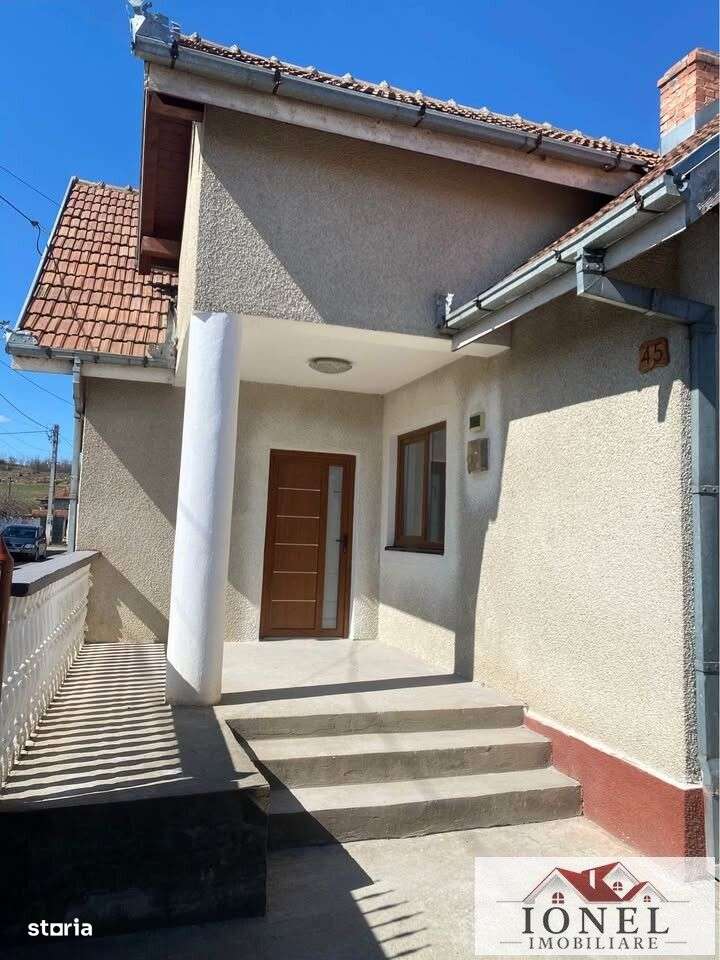 Casa in Teius - Imagine principală: 3/15