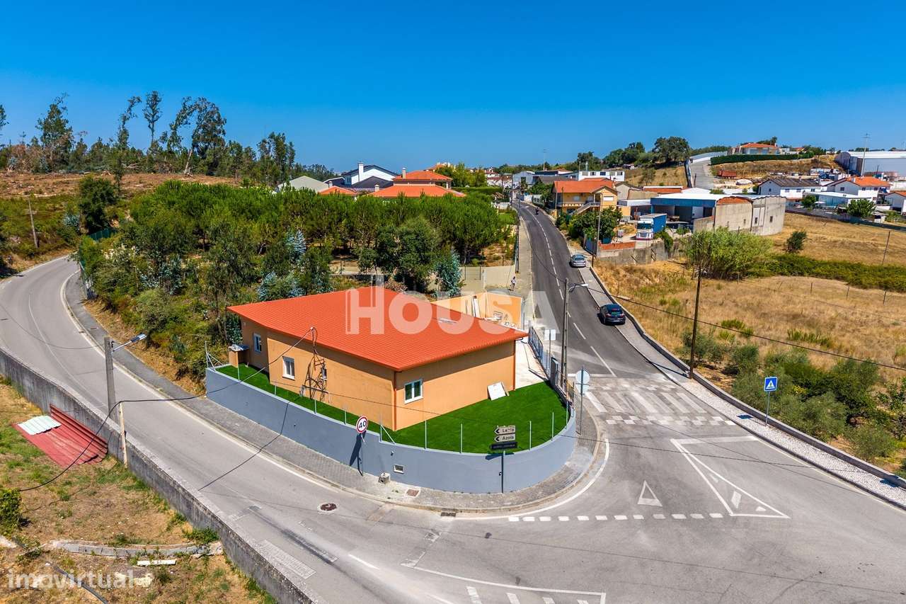 Moradia T3 Renovada | Azoia – Leiria-43