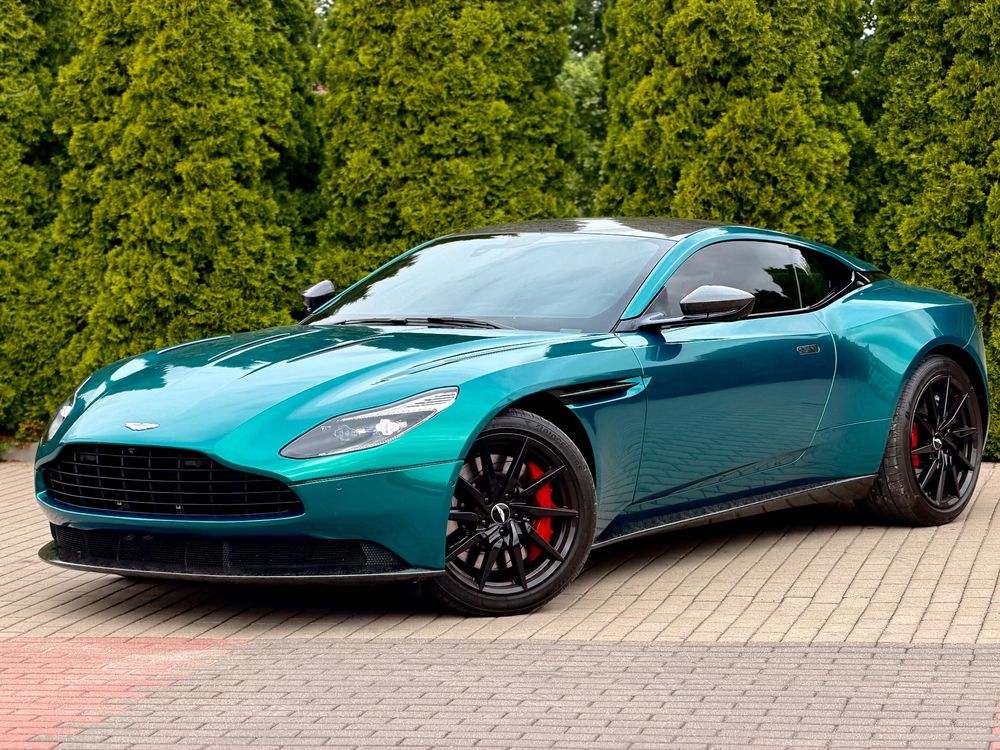 Aston Martin DB11 2018