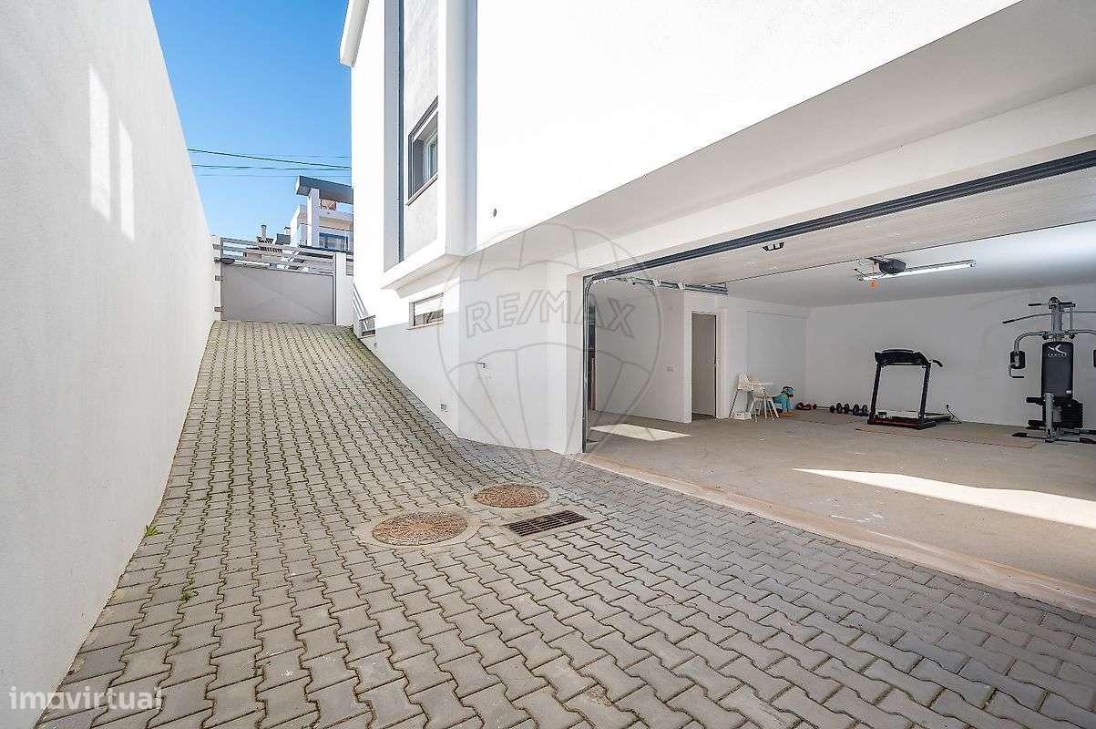 Moradia T4 para venda-48