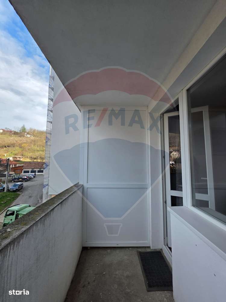 Apartament de vanzare - str. Govora, Medias-17