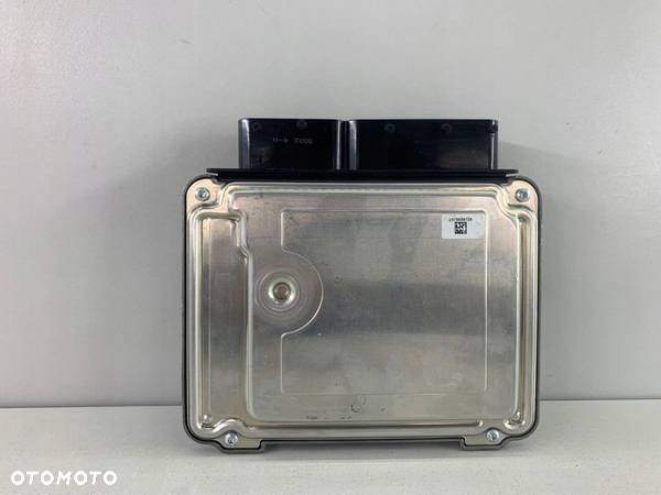 AUDI A4 B8 STEROWNik ecu 03l906018ac - 2