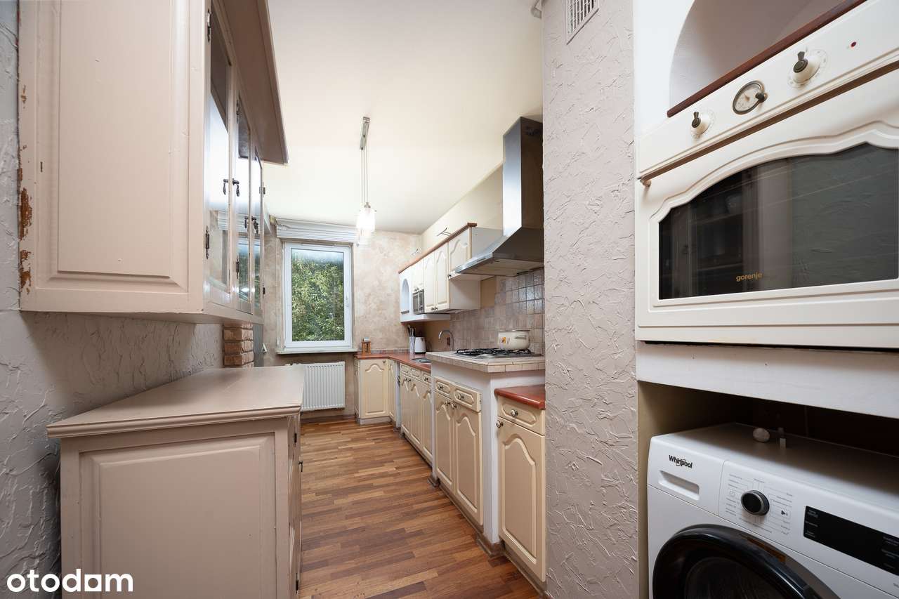 Przestronne mieszkanie przy ul. Reduta | Do własnej aranżacji-8