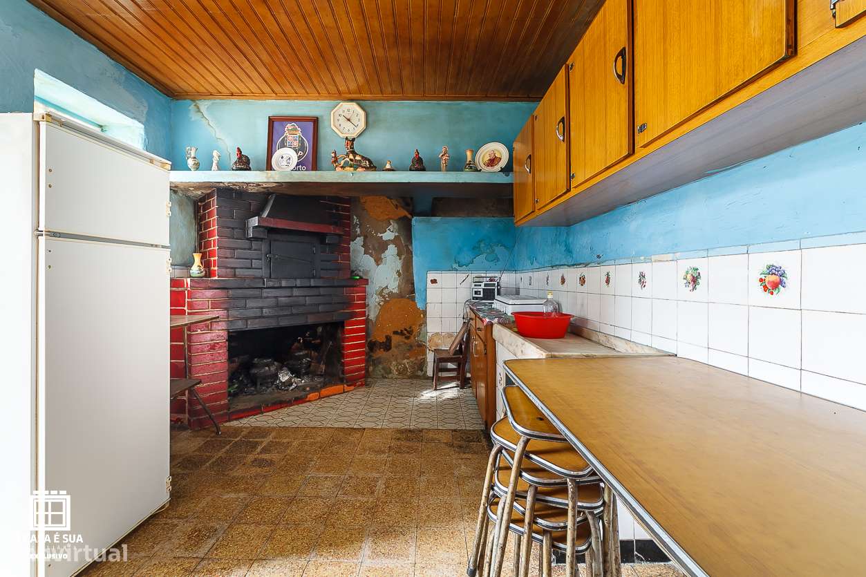 Moradia T2 para Restaurar em Romariz - Exclusivo - Grande imagem: 4/30