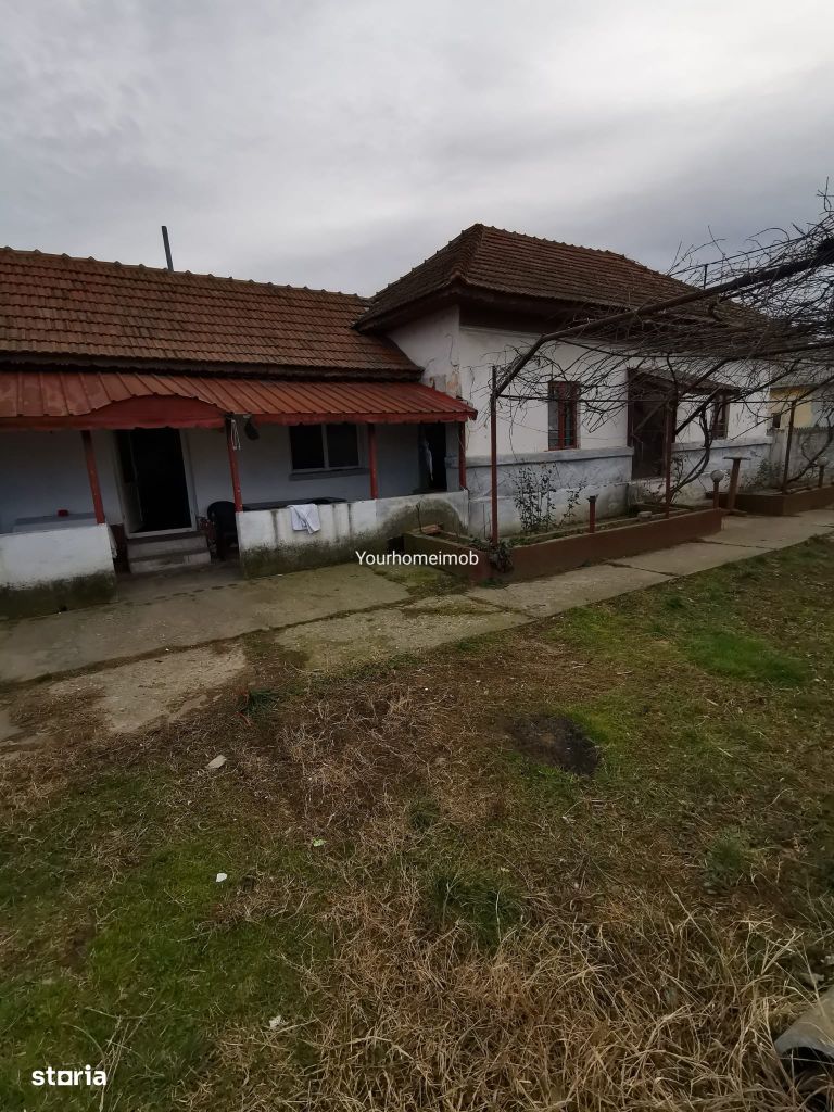 Casa din caramida cu centrala Troaca Rovine 2