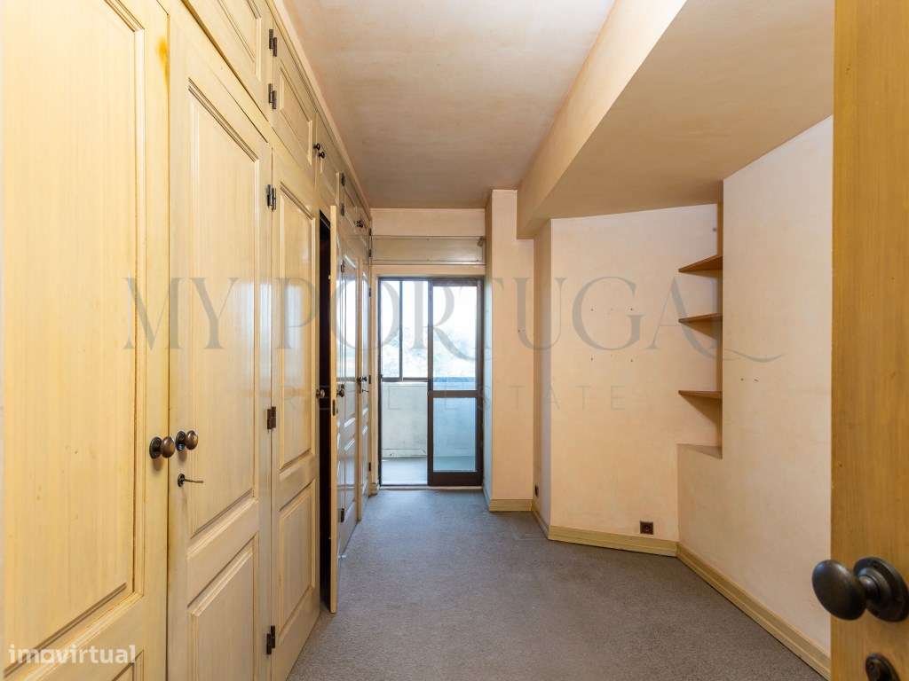 Apartamento T3 com Duas Varandas e Vista Privilegiada - Cascais - P...-10