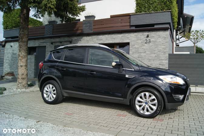 Ford Kuga 2.0 TDCi 2x4 Titanium - 12