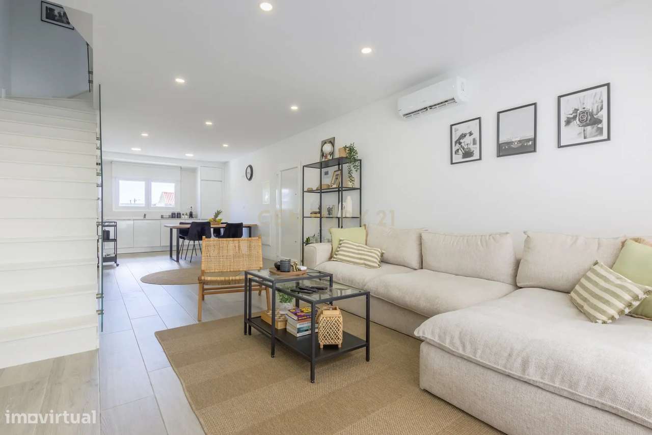 Moradia Geminada como Nova na Quinta do Conde-8