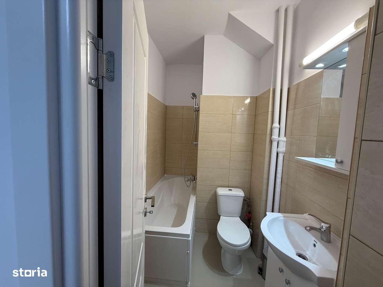 Apartament 2 camere renovat la 2 minute de Metrou Gara de Nord-7