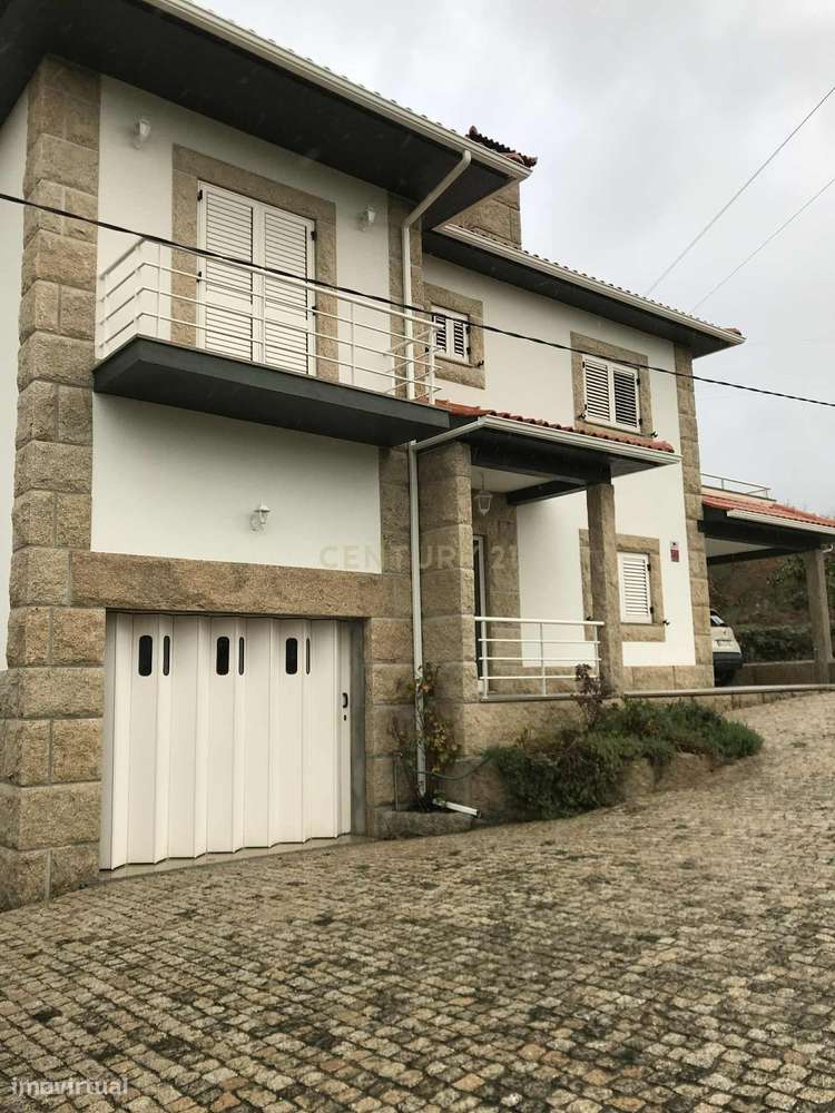 Moradia V4 + Moradia para Restauro + 1000 m² de terreno em Tabuado, Ma-25