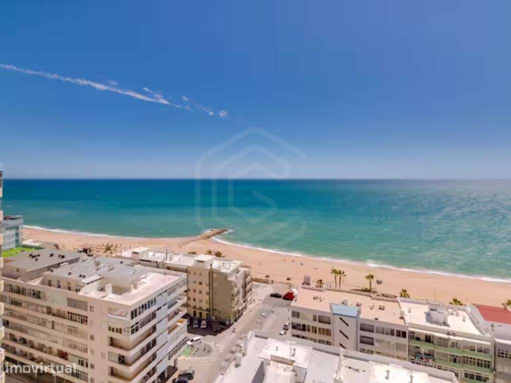Apartamento T1 Exclusivo A 100 Metros Da Praia Com Vista Mar Em Q