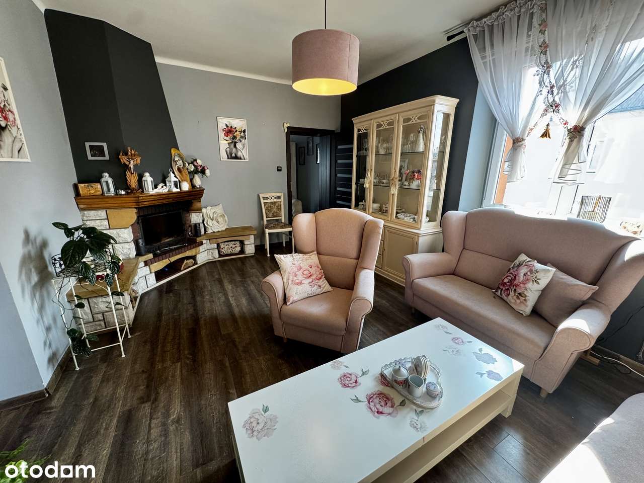 Takiego mieszkania jeszcze nie było - niesamowity klimat :)-0