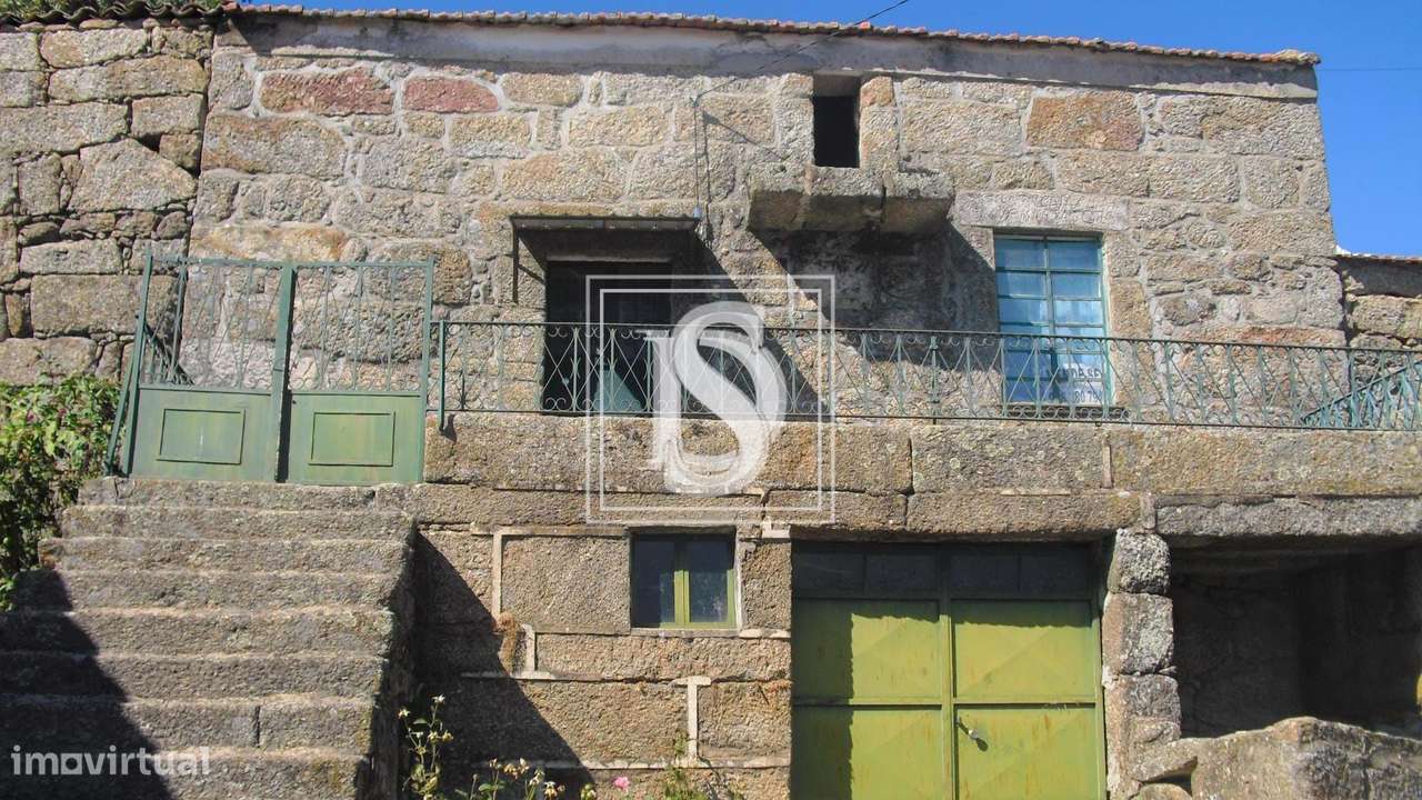 PRÉDIO GRANITO NA FREGUESIA DE MAÇAINHAS, BELMONTE - Grande imagem: 4/12