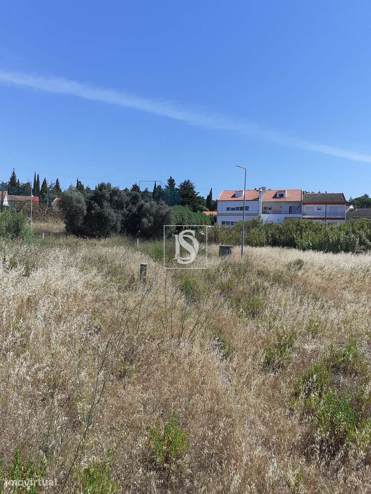 Terreno para construção de Moradia  unifamiliar-5