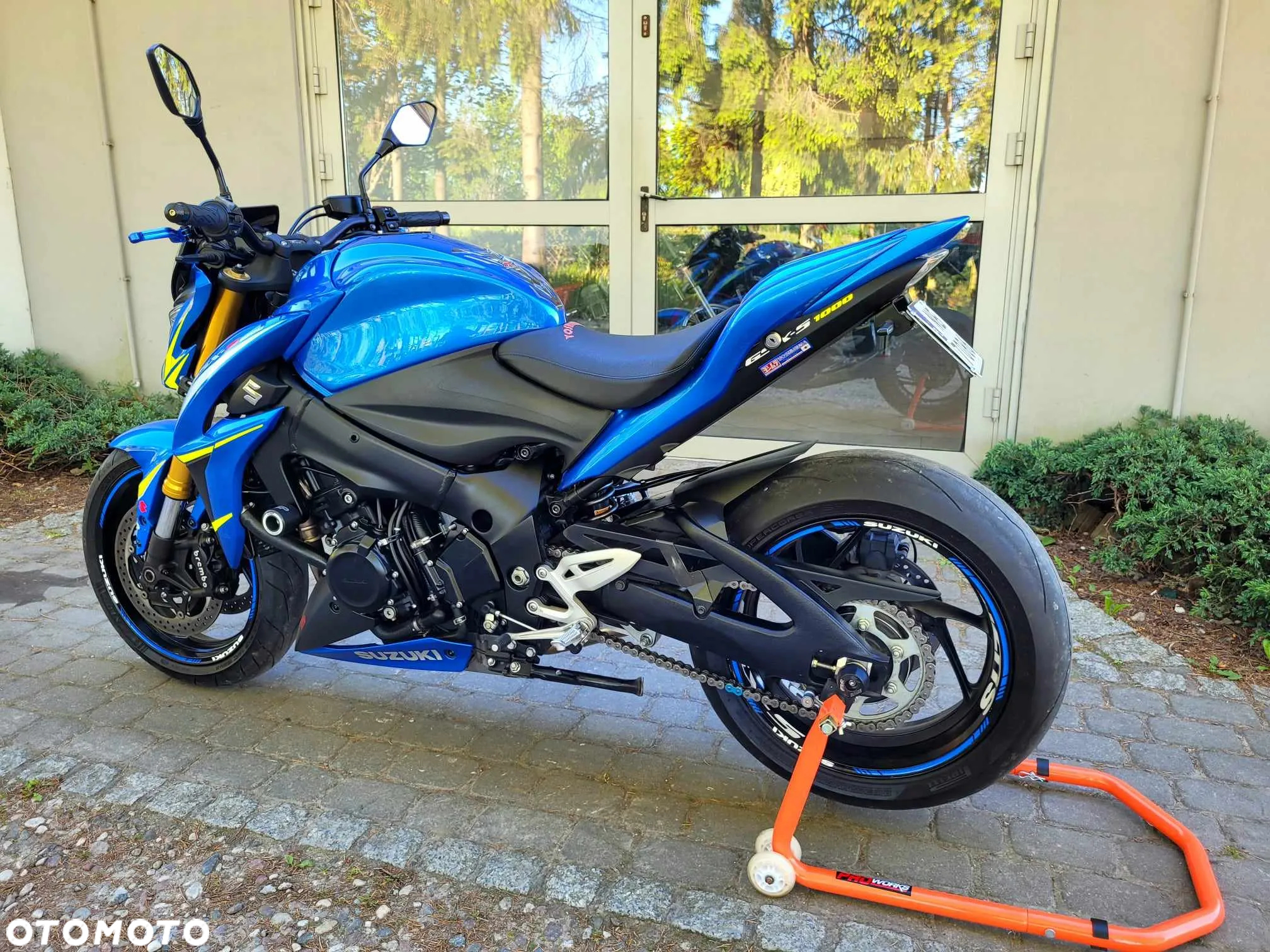 Suzuki GSX 1000 - 9