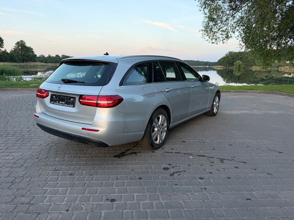Mercedes-Benz E W213 220 d 9G-TRONIC 2017