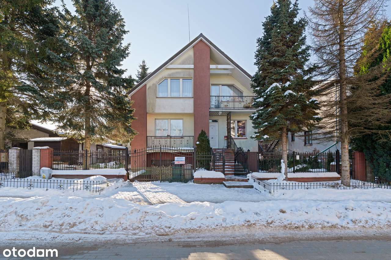 Dom dla rodziny z osobnym mieszkaniem!-18