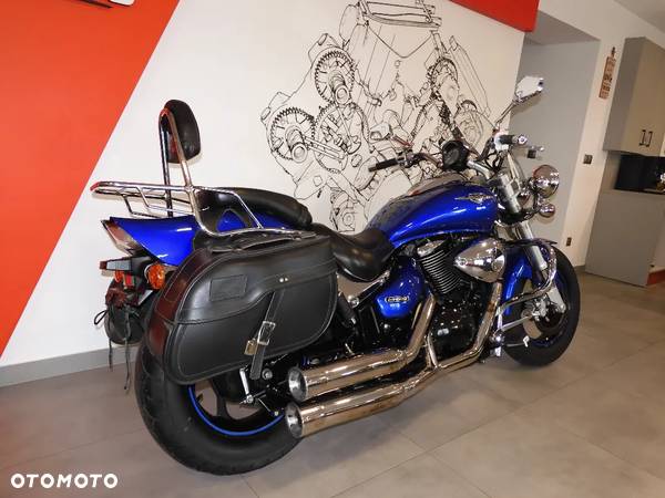 Suzuki Intruder - 16