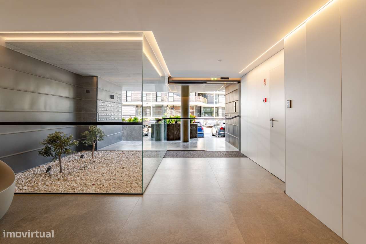 Apartamento T3 com terraço, Porto-23