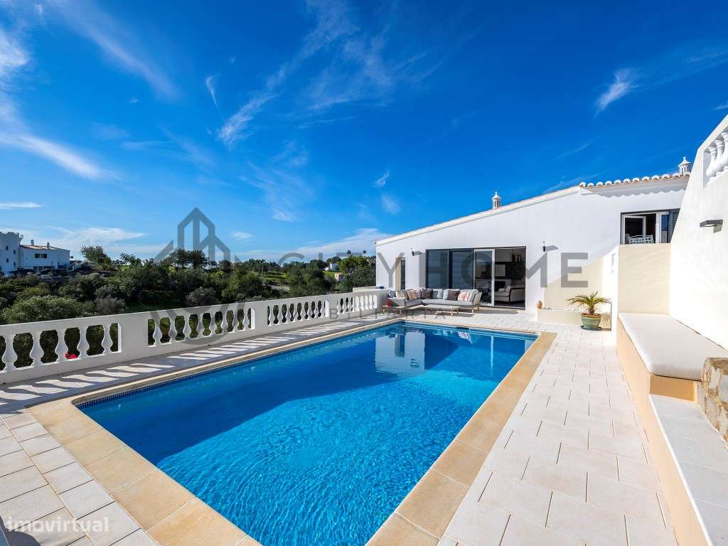 Moradia T3 com piscina e vistas deslumbrantes em Boliqueime-25