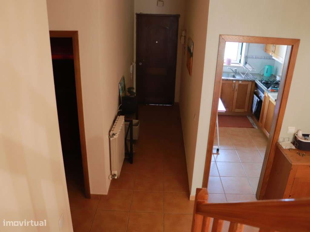 Apartamento T1+2 Duplex, em condomínio fechado, a 2 minutos da praia-28