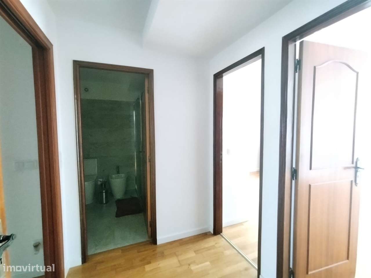 Apartamento T3 / Varandas / Marquise / Garagem / Quinta do Bispo / Lei-13