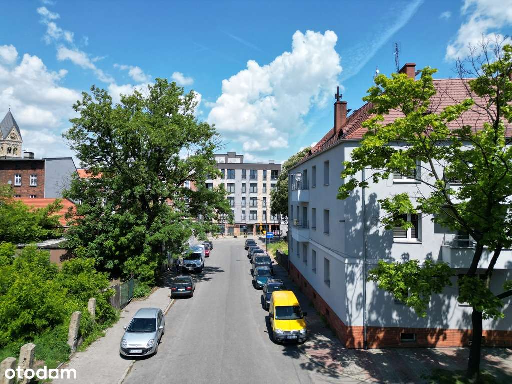 Bytom, Rozbark 34 m2-1 piętro- balkon-2 pokoje-6