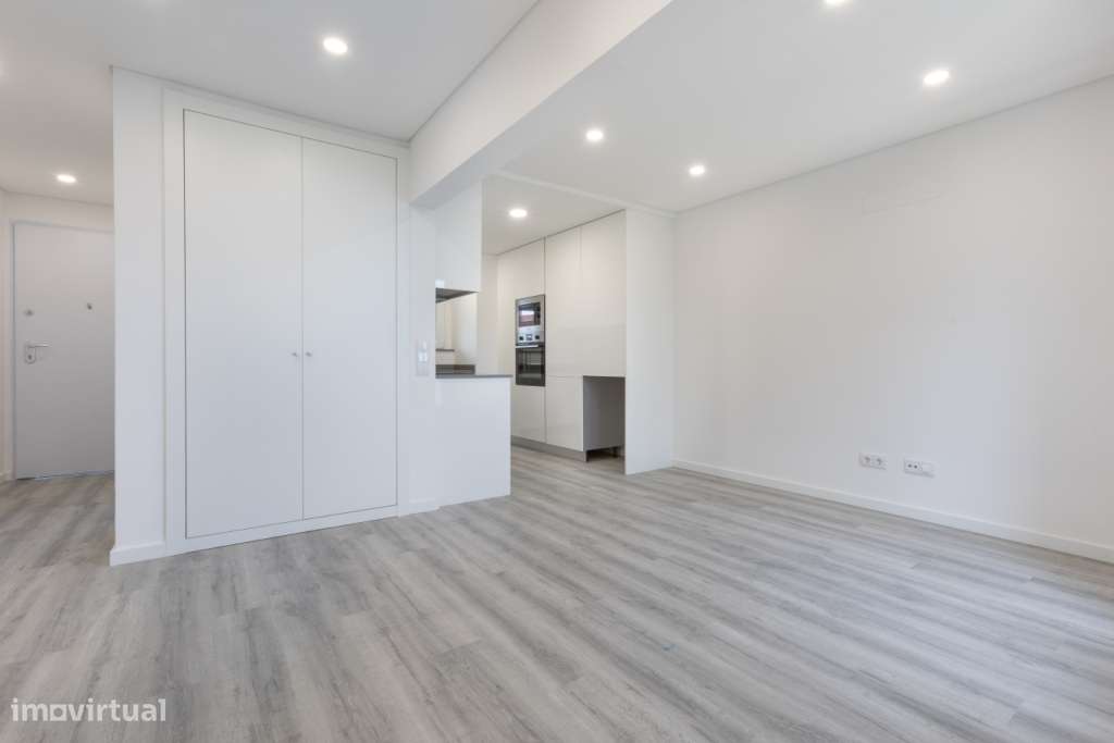 T2 remodelado / Novo com vista parcial Rio. - Grande imagem: 5/14