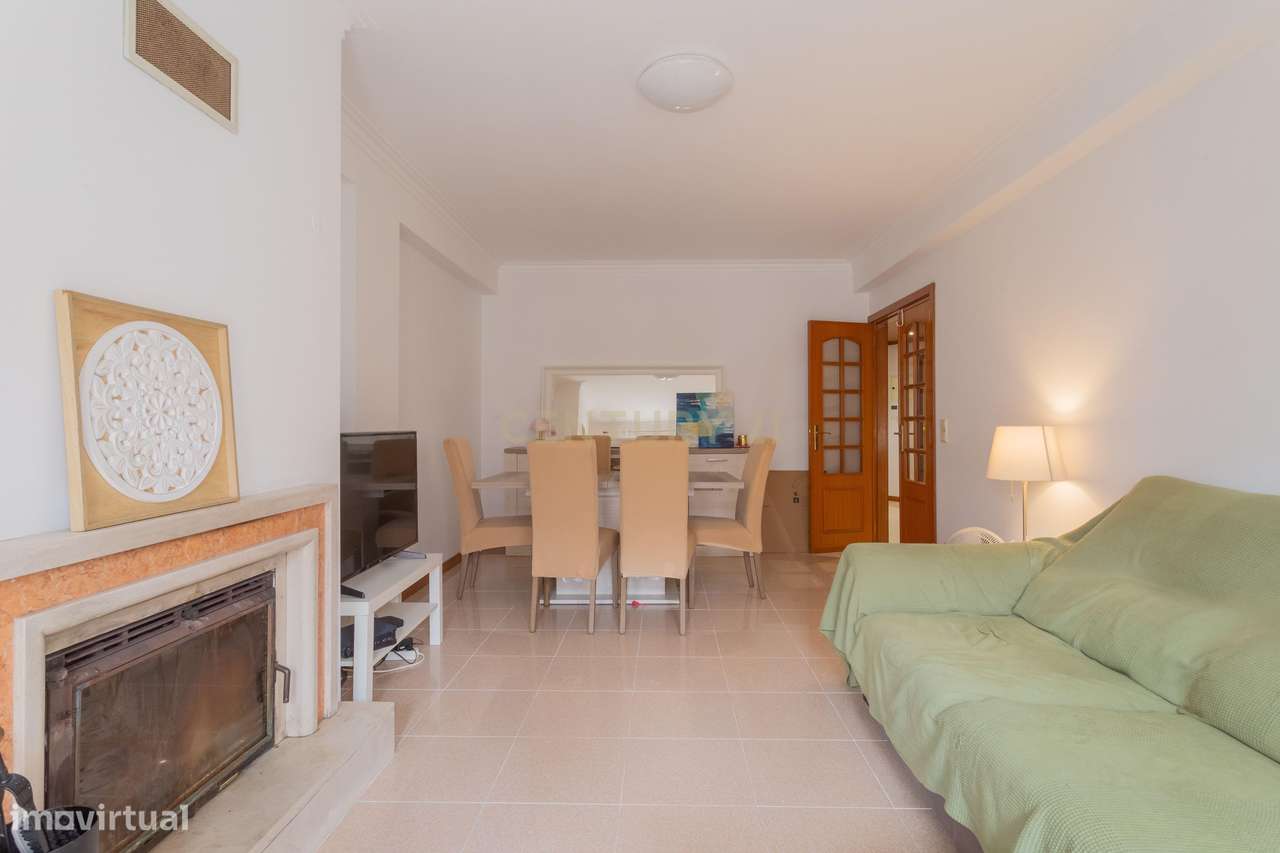 Amplo Duplex T2+1 na Charneca da Caparica | Sol & Mar - Grande imagem: 3/31