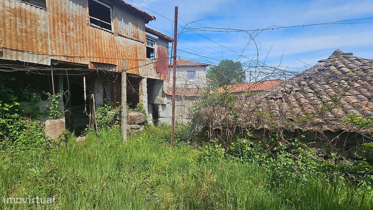 Moradia T2 para venda-5