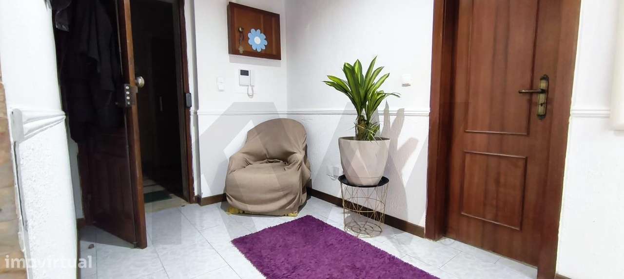 T2  na Praceta Cristóvão Falcão, em Massamá, concelho de Sintra-25