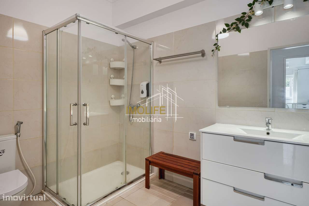Apartamento T3 Remodelado na Rua Miguel Torga – Costa da Caparica-18