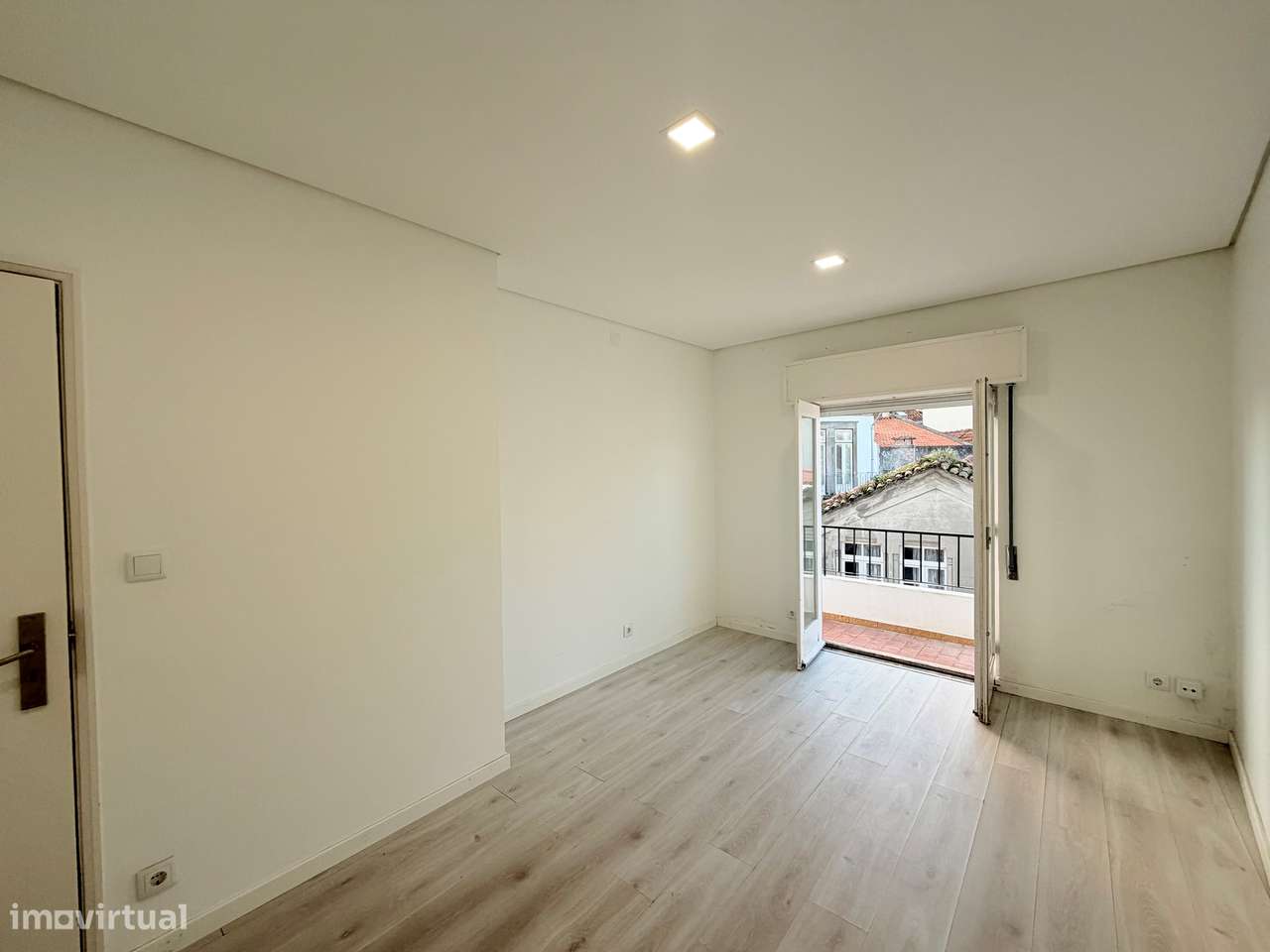 Apartamento T3 Venda em Viana do Castelo (Santa Maria Maior e Monserra-7