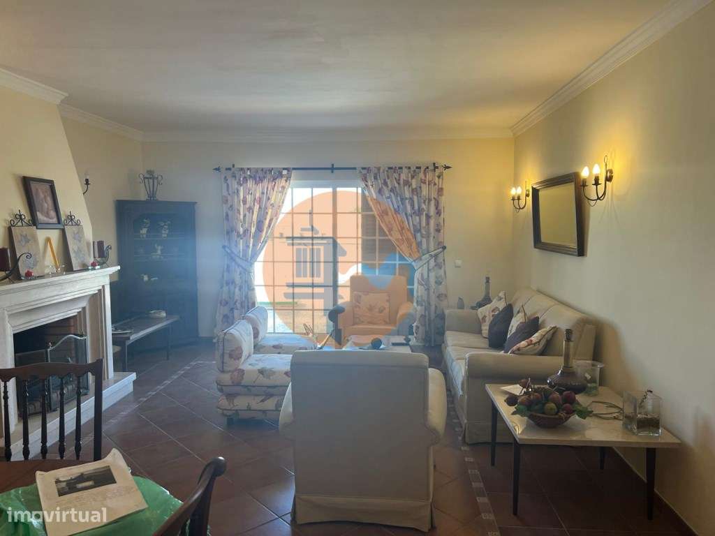 Fantástica Moradia com Piscina para venda-10