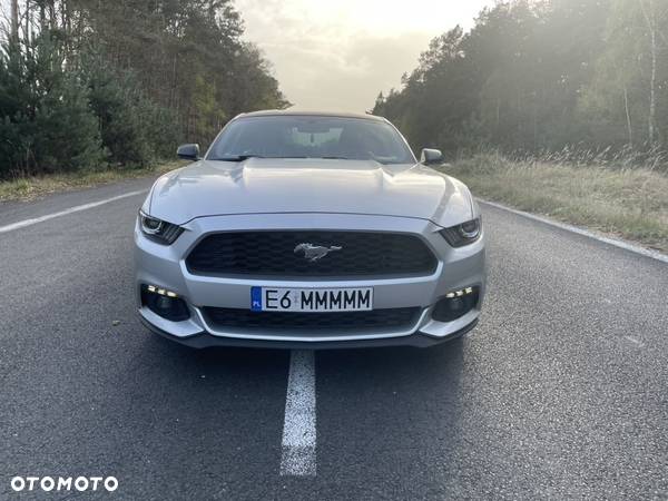 Ford Mustang 3.7 V6 - 1