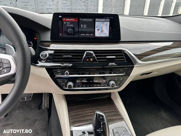 BMW Seria 5 530d xDrive AT - 1