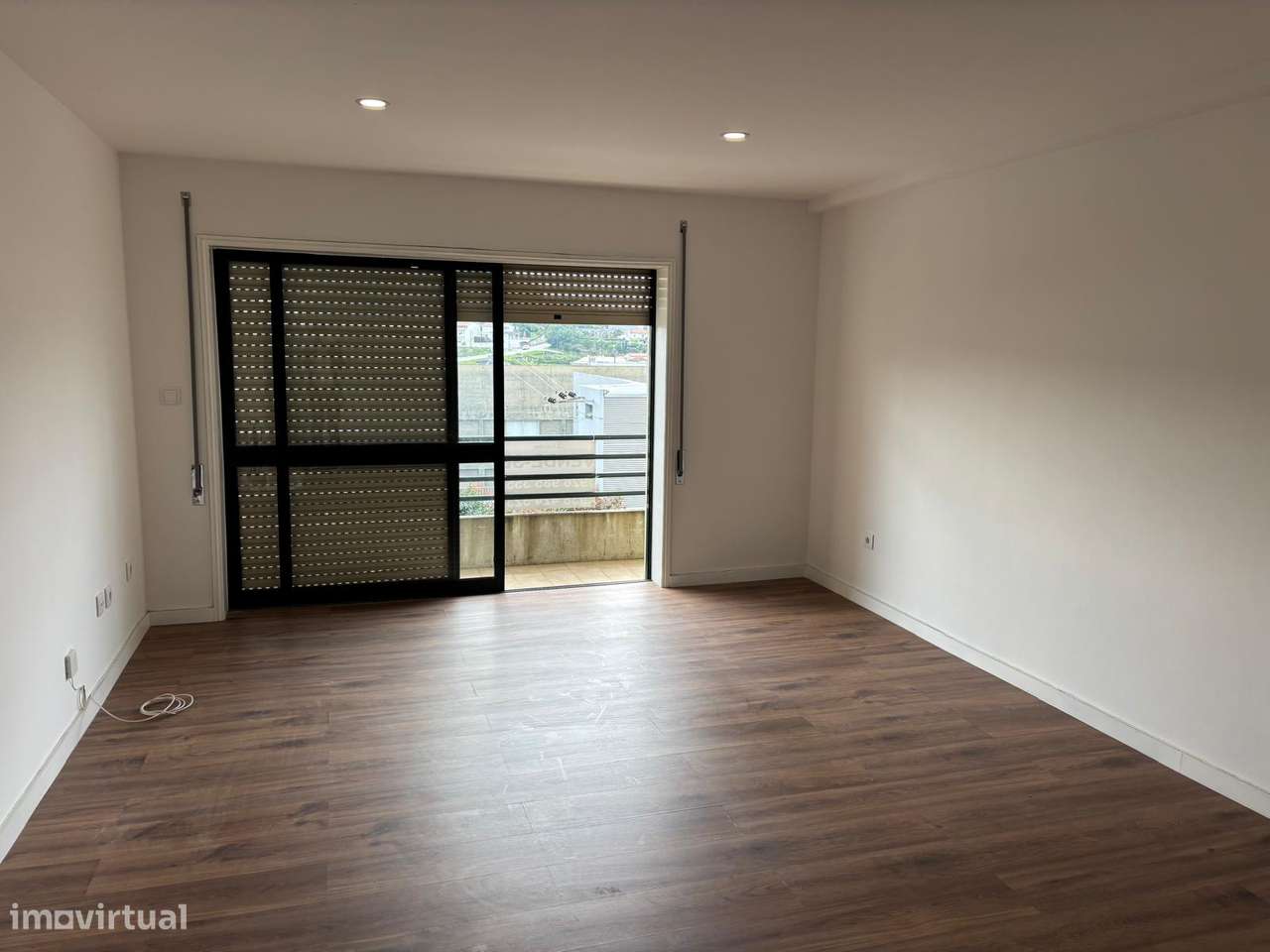 T3 Rebordosa (centro) - renovado - Grande imagem: 2/17