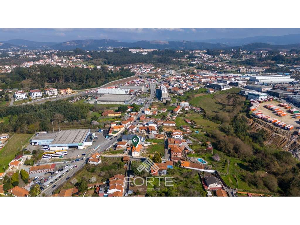 Moradia e Terreno para Venda em Oliveira de Azemeis-35