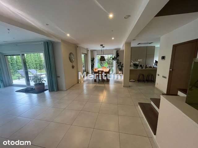 Dom wolnostojacy 5 pokoi garaż na 2 auta-13