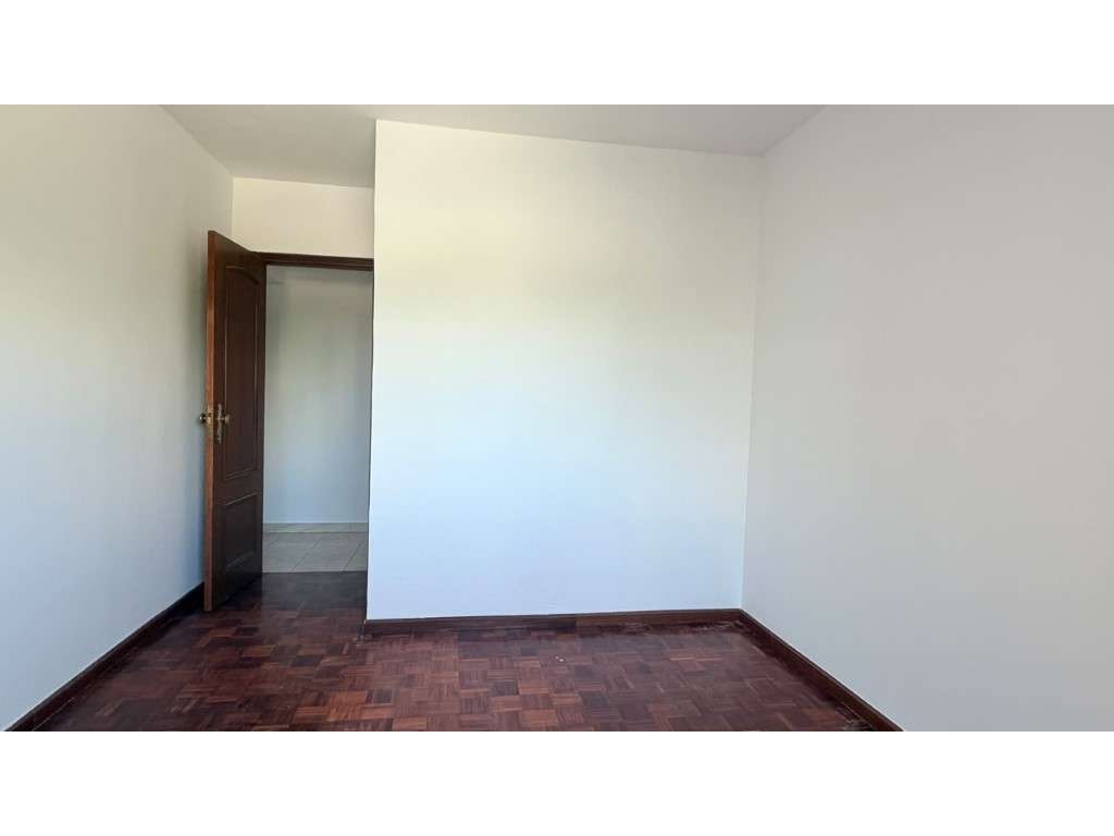 Apartamento T2 - Santo António da Charneca-8