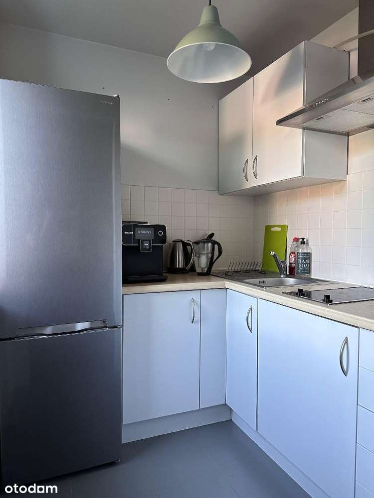 Budynek z biurem, magazynem i parkingiem - Pełny obrazek: 4/5