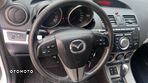 Mazda 3 2.0 Exclusive + - 22