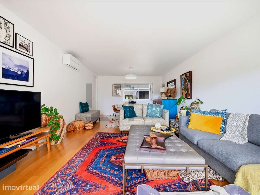 Fantástica Moradia T4 em Condomínio Moderno Para Arrendamento, em O... - Grande imagem: 5/24