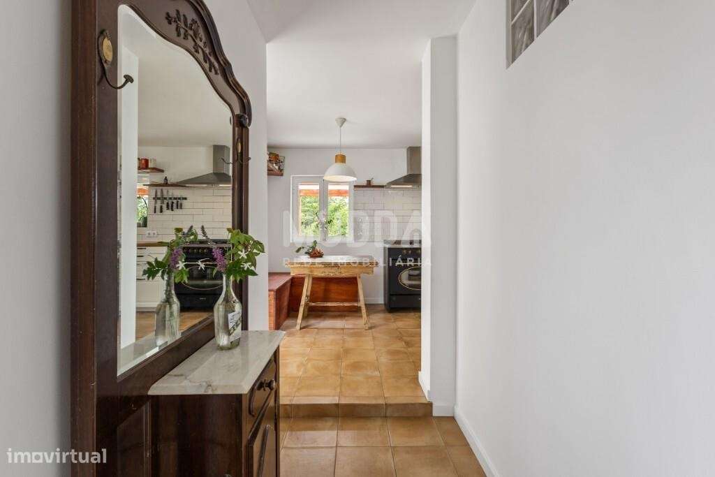 Moradia térrea T3 com anexos e terreno no Campo/Caldas da Rainha-14