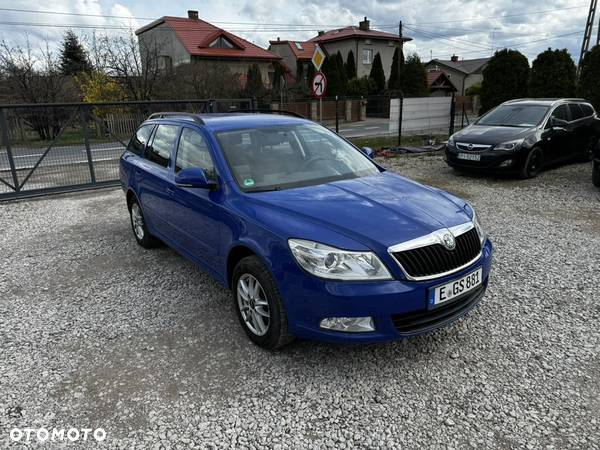 Skoda Octavia 1.6 Ambiente - 3